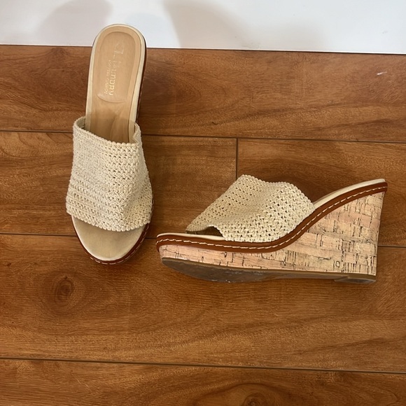 Summer heels - Picture 1 of 3